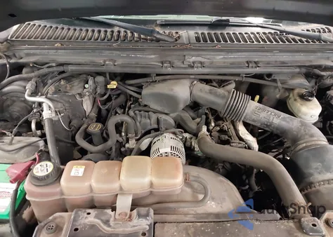 2004 Ford F-250 Lariat/Xl/Xlt from USA, damaged, VIN 1FTNX21L64ED88012